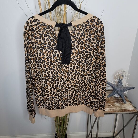 Crown & Ivy NWT Sweatshirt Womens Small - Picture 2 of 6